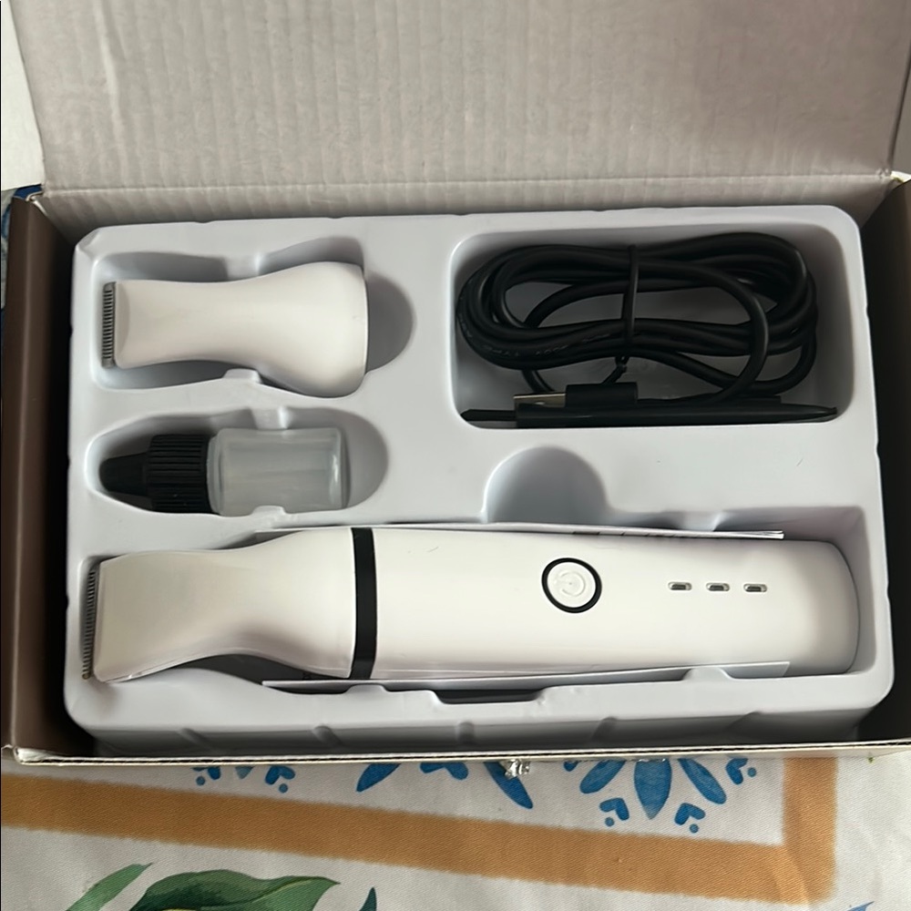 White Electric Hair Trimmer with Attachments